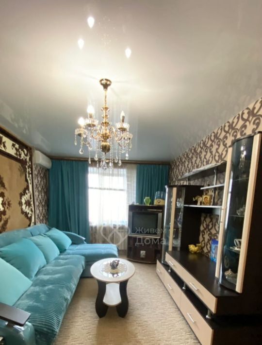 квартира г Волгоград р-н Кировский ул 64-й Армии 75 фото 1