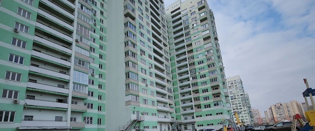 квартира г Саратов р-н Волжский ул Усть-Курдюмская 29 фото 2
