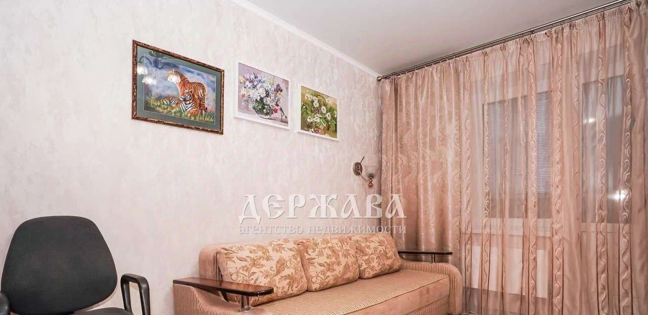 квартира г Старый Оскол Дубрава 1 кв-л, 20 фото 5
