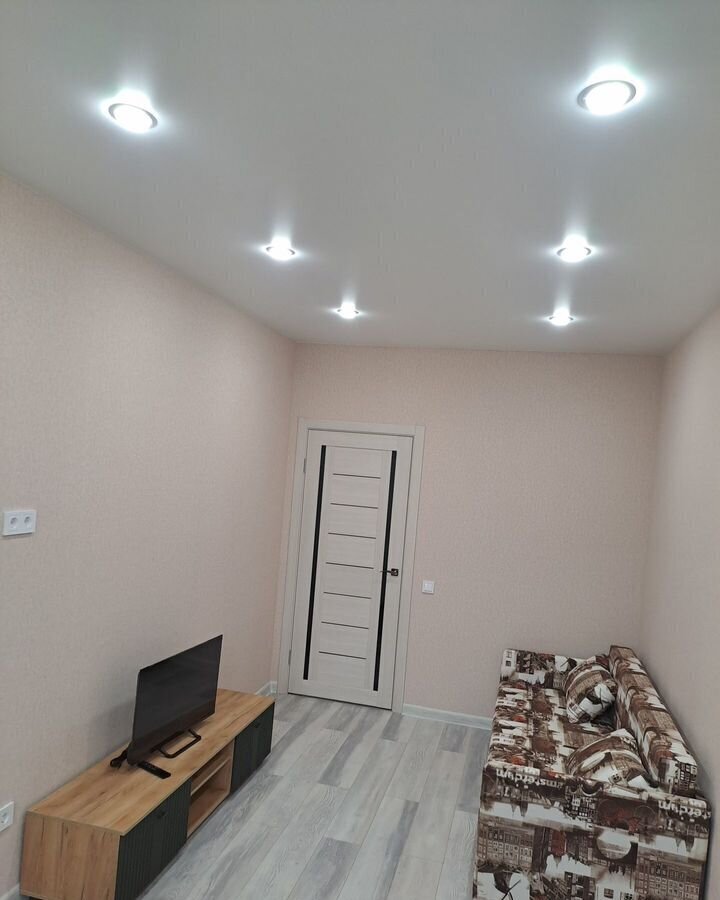 квартира г Волгоград р-н Дзержинский ул им. Кортоева 7 фото 12