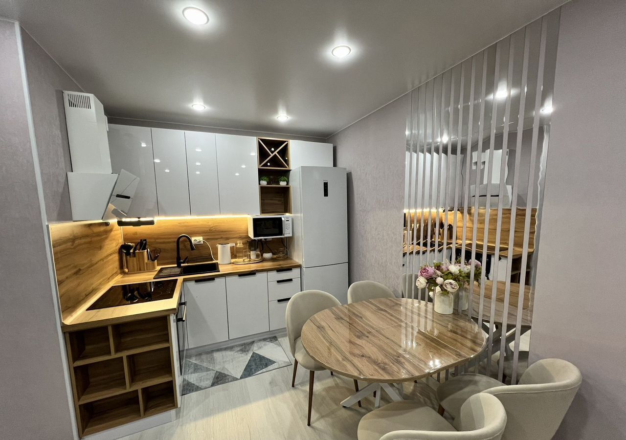 квартира г Тобольск 6-й мкр-н, 110к 2 фото 2