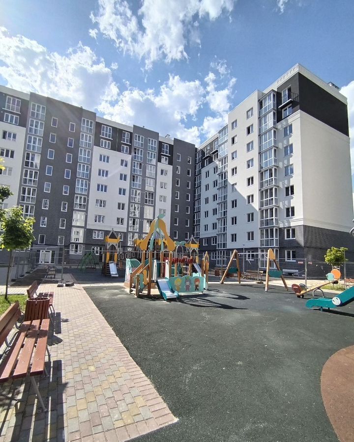 квартира г Калининград р-н Ленинградский ул Суздальская 17 фото 1
