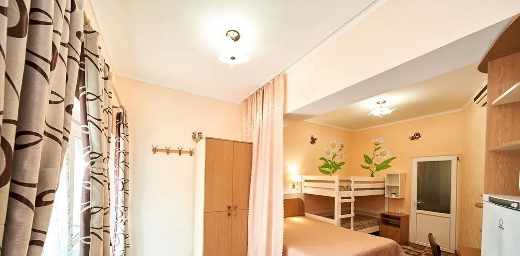 комната г Евпатория пгт Заозерное ул Бахчисарайская 10 фото 3
