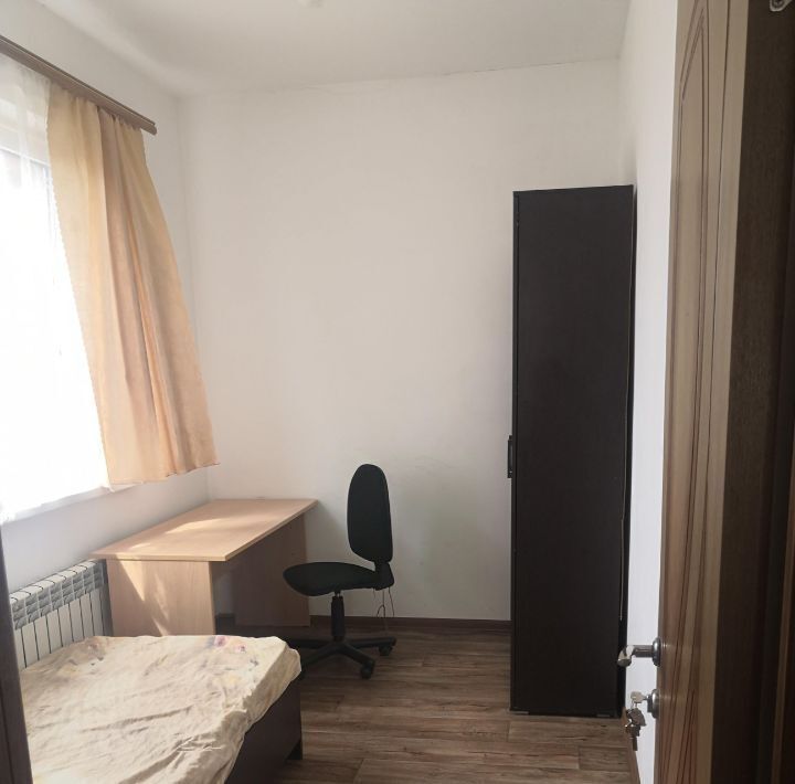 комната г Батайск ул Добролюбова 80 фото 3