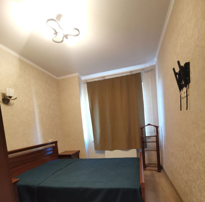 квартира г Санкт-Петербург метро Проспект Ветеранов ул Лёни Голикова 15к/1 фото 1