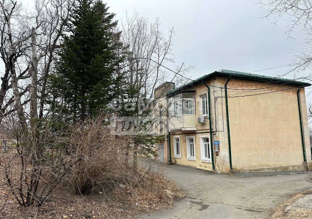 квартира г Владивосток р-н Советский ул Есенина 74 фото 1