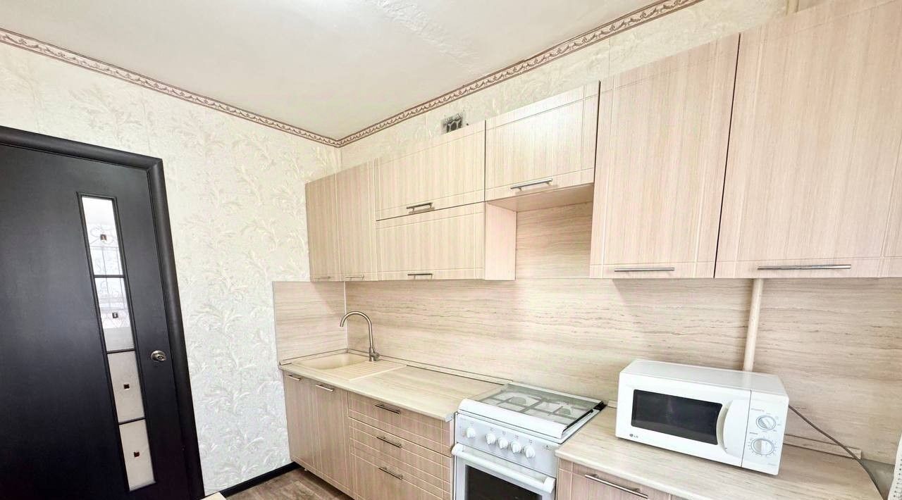квартира р-н Нижнекамский г Нижнекамск пр-кт Химиков 104 фото 3