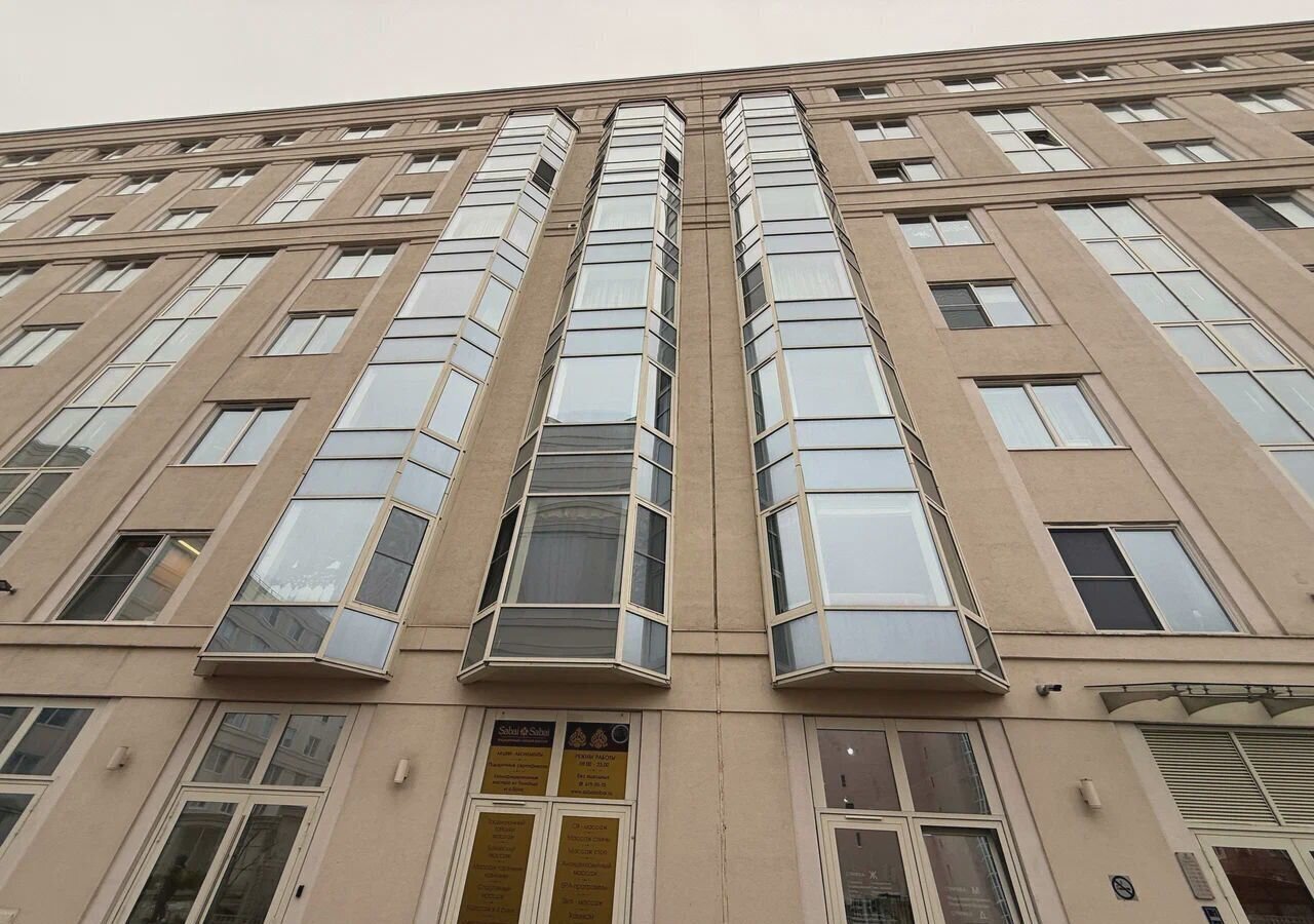 машиноместо г Санкт-Петербург метро Новочеркасская Пески пр-кт Смольный 17 округ Смольнинское фото 1