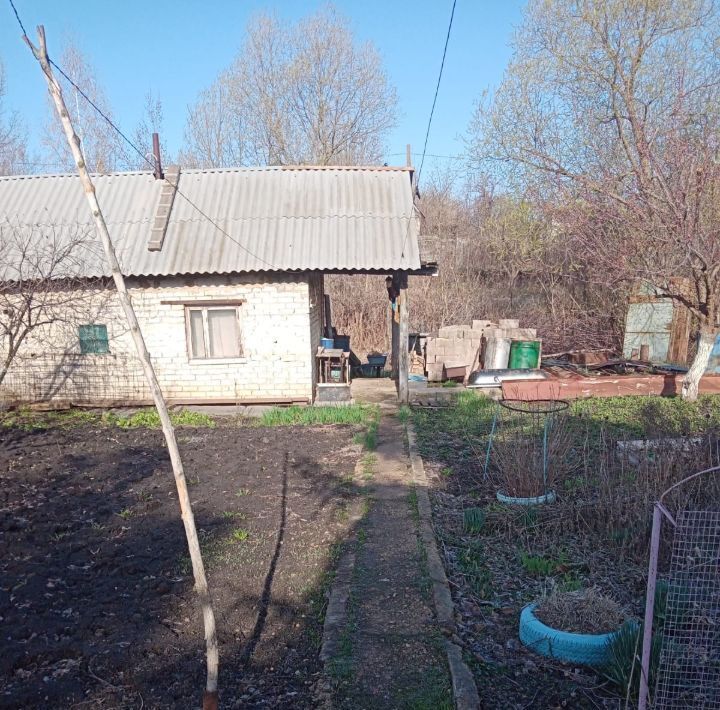 дом г Саратов р-н Ленинский ул Лютиковая фото 35