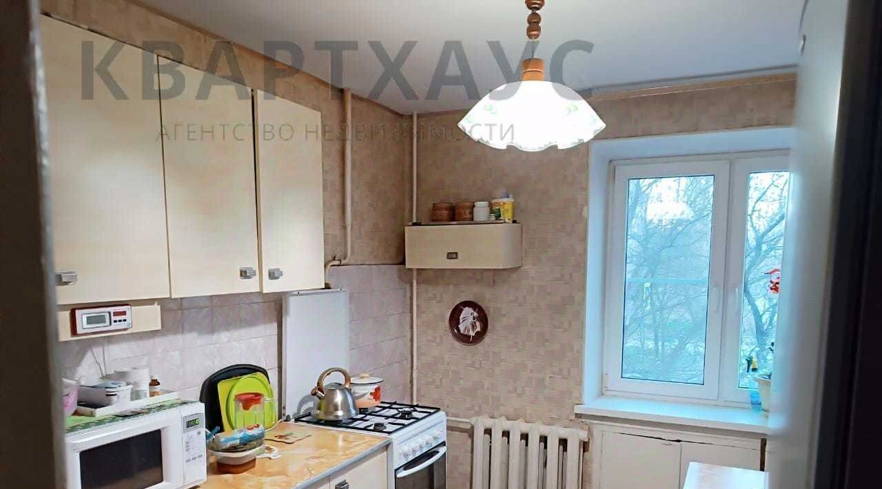квартира г Волгоград р-н Дзержинский ул Рионская 11 фото 17