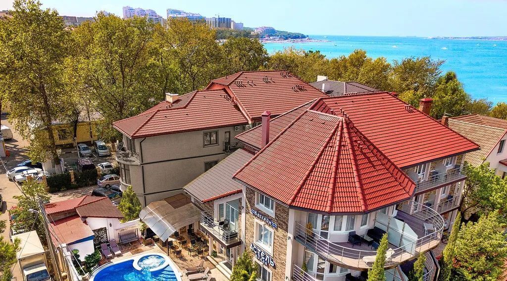 комната г Геленджик ул Школьная 1 Центр фото 1