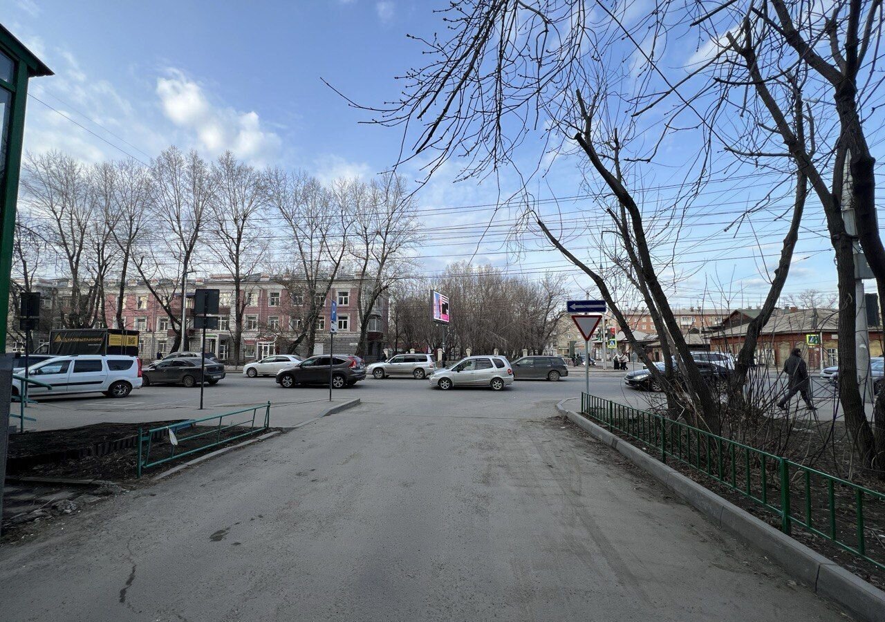 квартира г Иркутск р-н Правобережный ул Иосифа Уткина 13а фото 3
