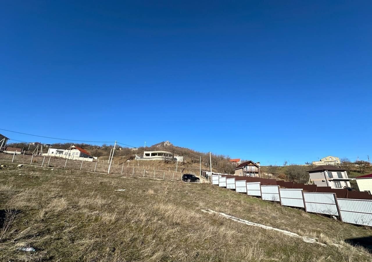земля г Алушта с Лучистое ул Ай-Серез фото 3
