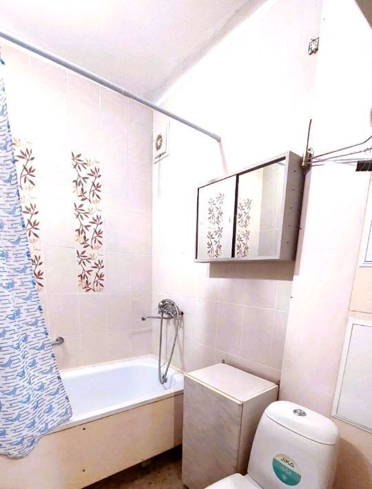 квартира г Челябинск р-н Тракторозаводский ул Бажова 24 фото 2