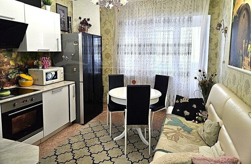квартира г Тюмень Мыс ул Маршала Захарова 15 фото 2