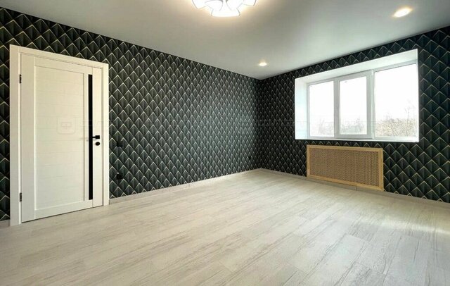 квартира р-н Кировский Кремлёвская дом 145а фото