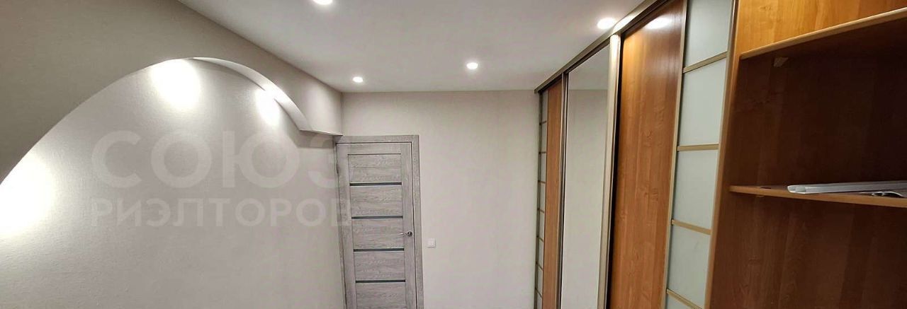 квартира г Волгоград р-н Дзержинский ул Космонавтов 17 фото 4
