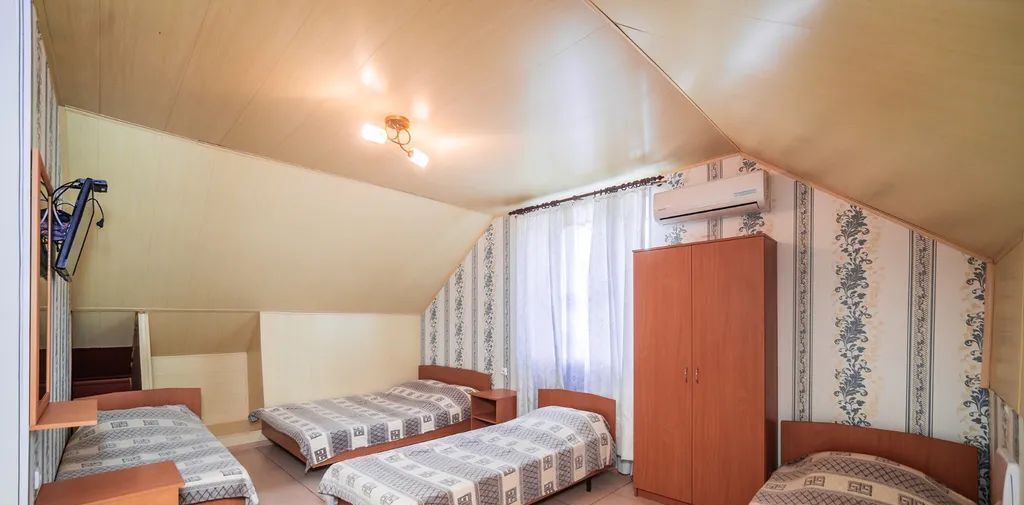 комната г Геленджик с Кабардинка ул Школьная 17б фото 2