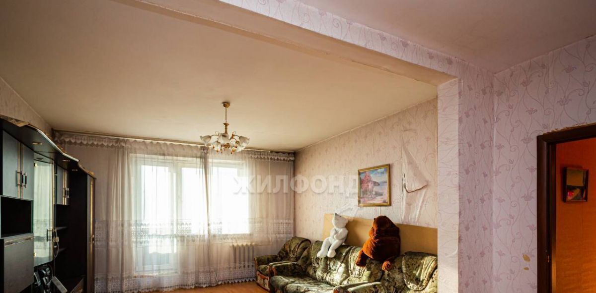квартира г Новокузнецк р-н Центральный ул Кирова 129 фото 2
