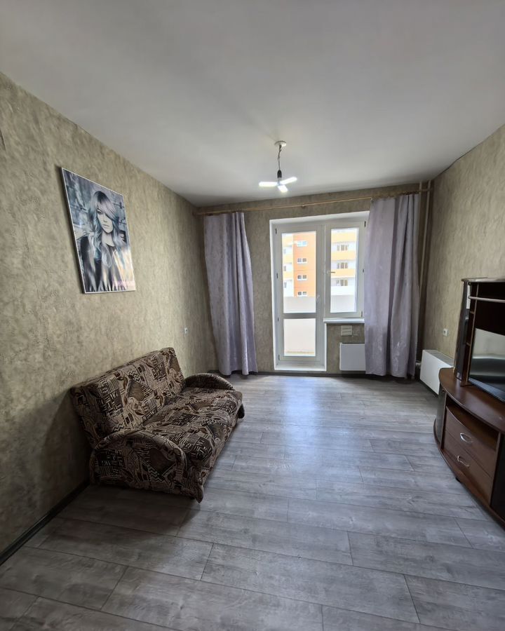 квартира г Тобольск р-н мкр Центральный 24 фото 1