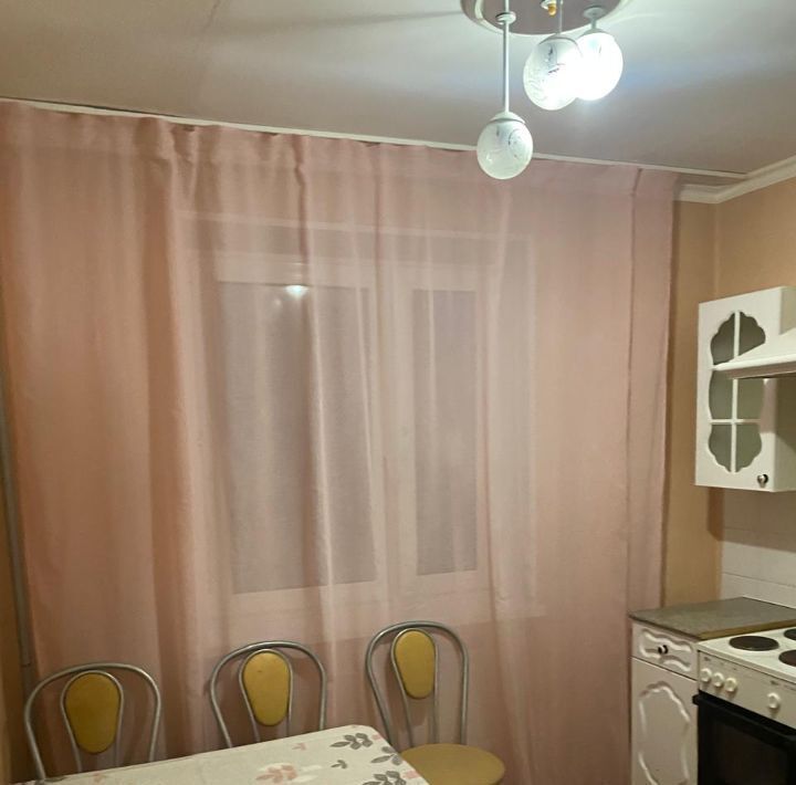 квартира г Тольятти р-н Автозаводский ул Автостроителей 5 фото 3