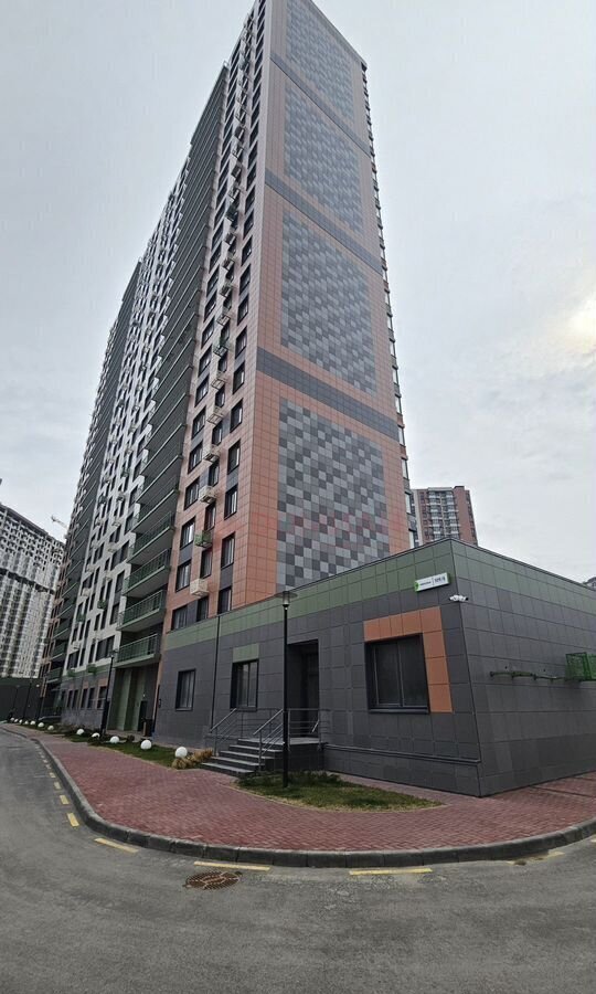квартира г Ростов-на-Дону р-н Октябрьский ул Нансена 109/5 фото 1