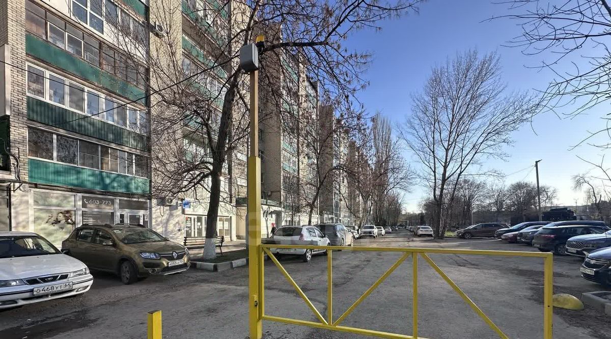 квартира г Саратов р-н Октябрьский ул Астраханская 10/20 фото 33