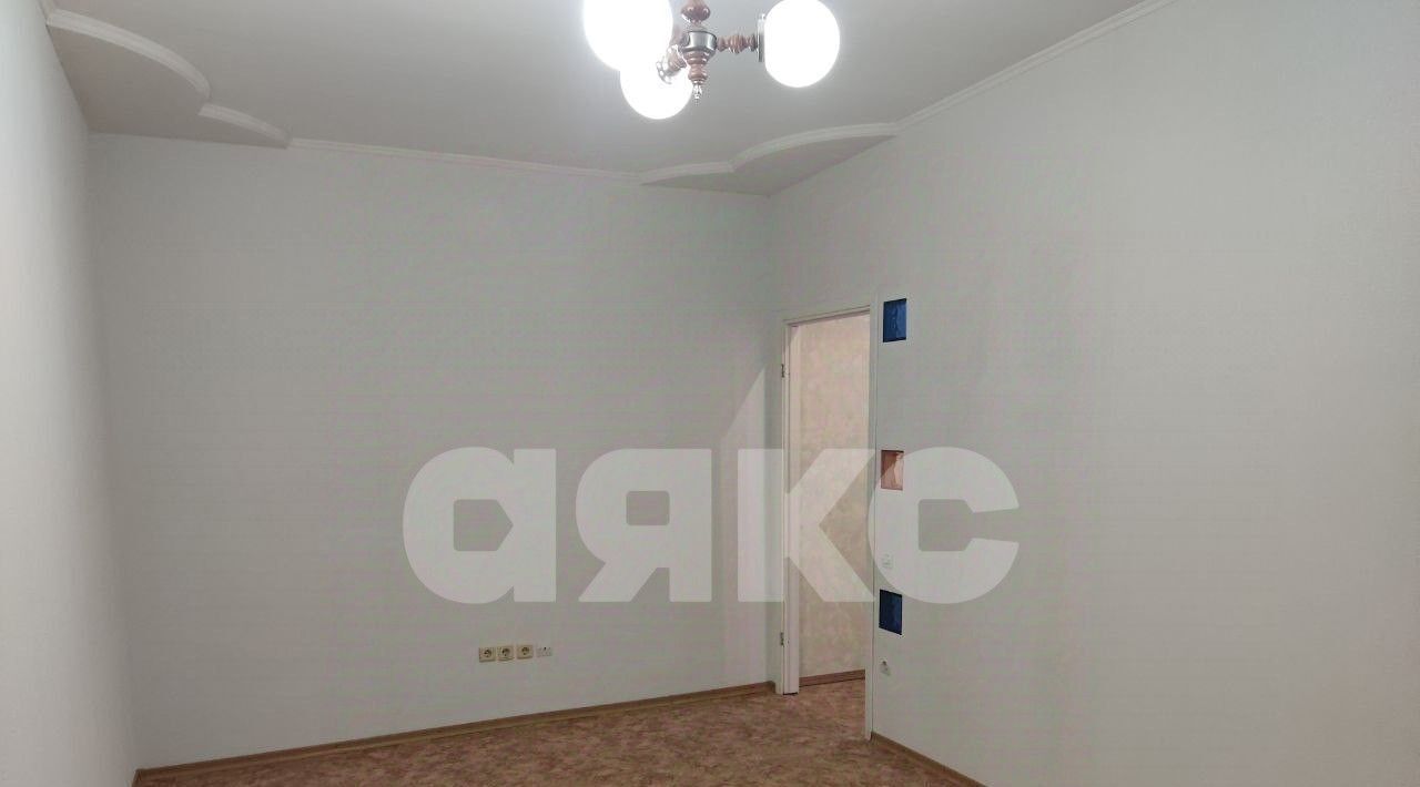 квартира г Волгоград р-н Тракторозаводский пр-кт им. В.И. Ленина 197а фото 12