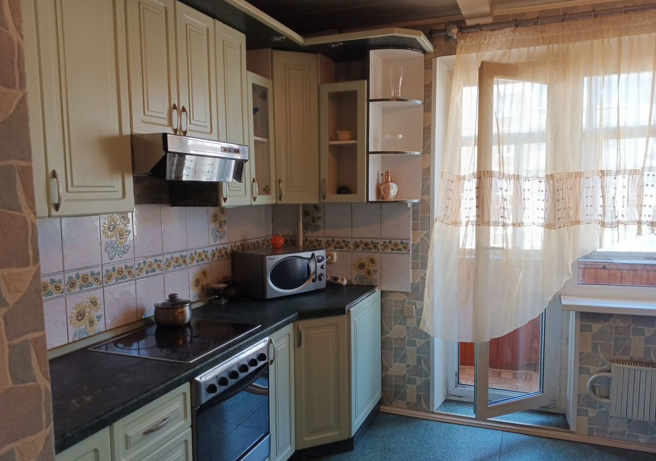 квартира г Челябинск р-н Центральный ул Труда 30 фото 6