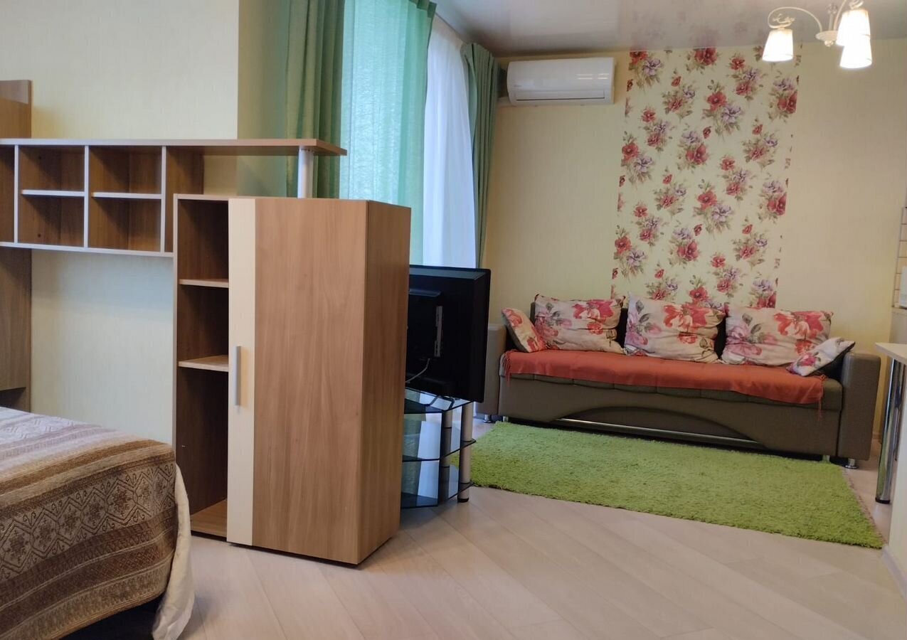 комната г Омск р-н Кировский ул Конева 10 фото 3