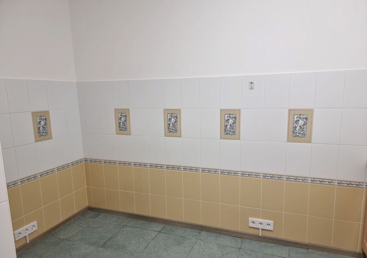 офис г Нижневартовск ул Мусы Джалиля 18 Тюменская обл. фото 3