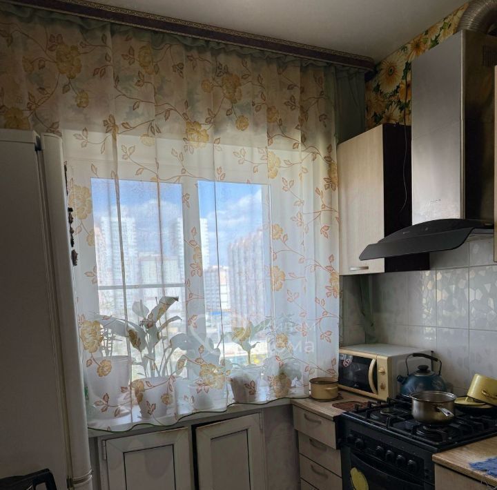 квартира г Волгоград р-н Кировский ул 64-й Армии 137 фото 6