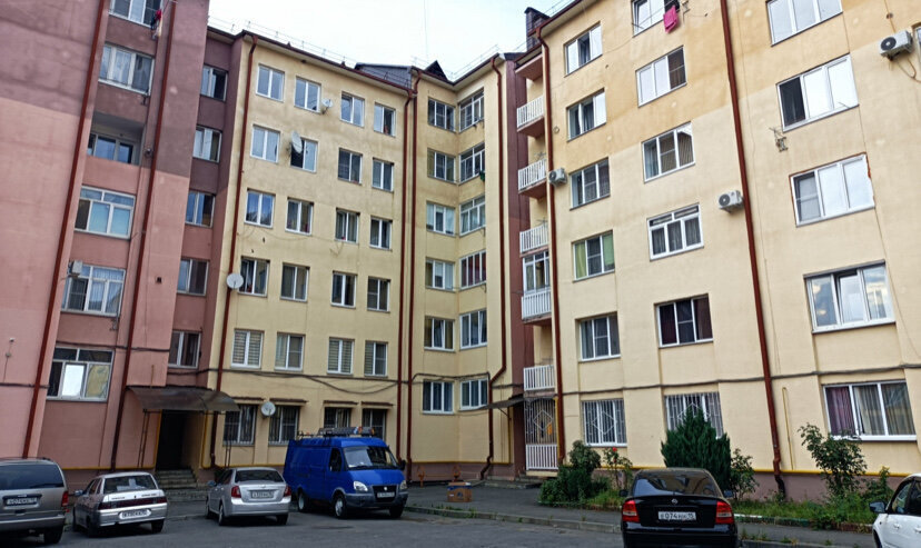 квартира г Владикавказ р-н Северо-Западный ул Цоколаева 32к/2 фото 3