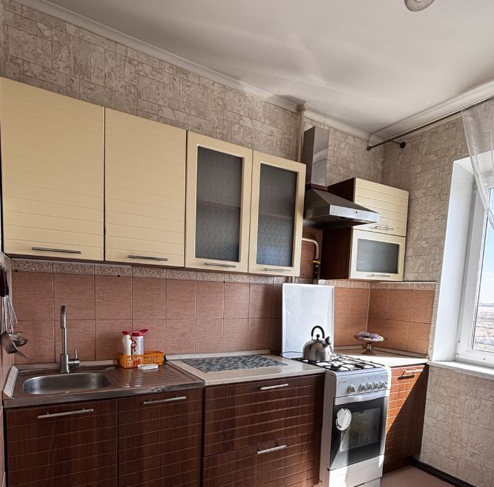 квартира г Омск р-н Кировский ул Конева 26 фото 1