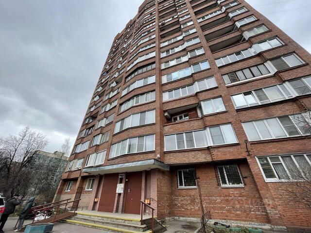р-н Невский пр-кт Большевиков 3/2 Ленинградская область фото