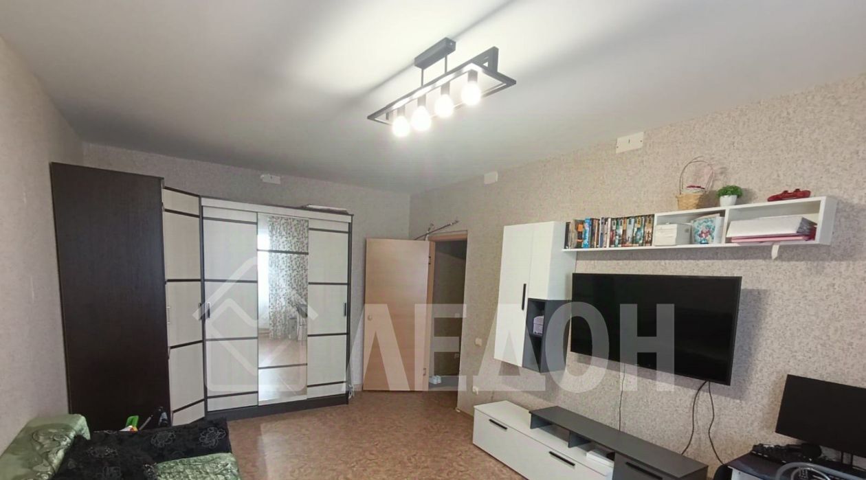 квартира г Омск р-н Центральный ул Завертяева 9к/18 фото 4