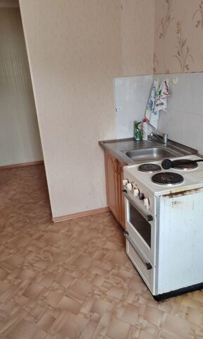 пгт Камские Поляны Республика Татарстан Татарстан, муниципальное образование Камские Поляны, 1-й мкр-н, 8 фото