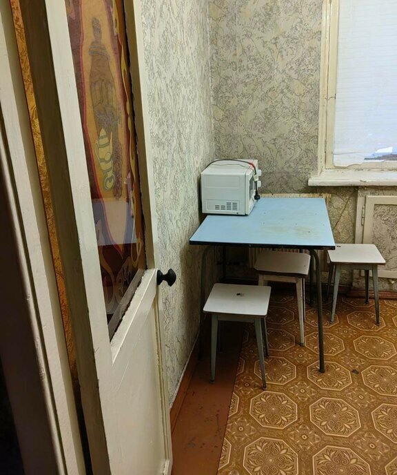 квартира г Волгоград р-н Центральный ул Порт-Саида 9 фото 4