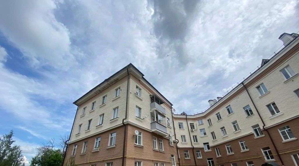 квартира г Смоленск р-н Заднепровский ул Кутузова 9 фото 1