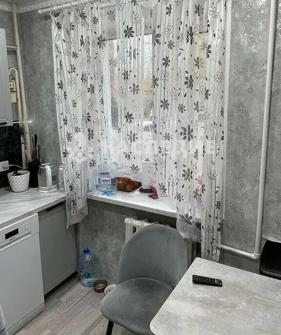 квартира г Каменск-Шахтинский ул Гагарина 3 фото 9