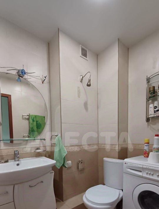 квартира г Омск р-н Кировский б-р Архитекторов 3/3 фото 17