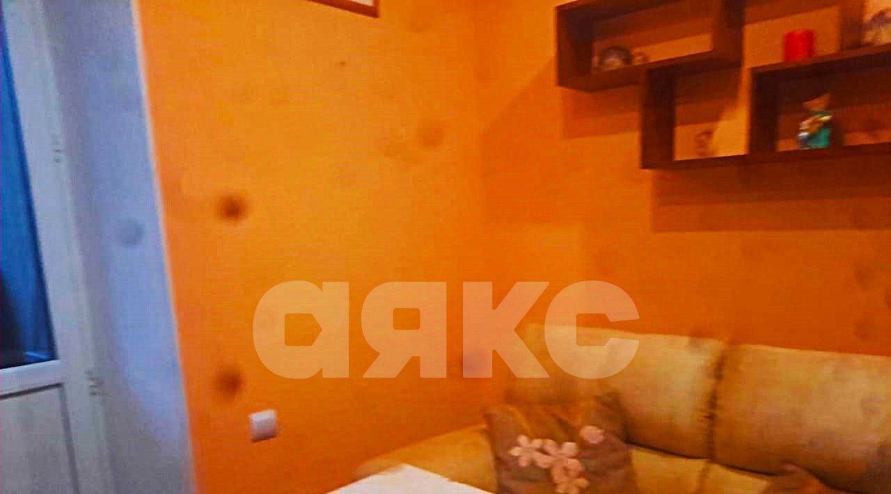 квартира г Волгоград р-н Советский ул им. Льва Толстого 1а фото 2