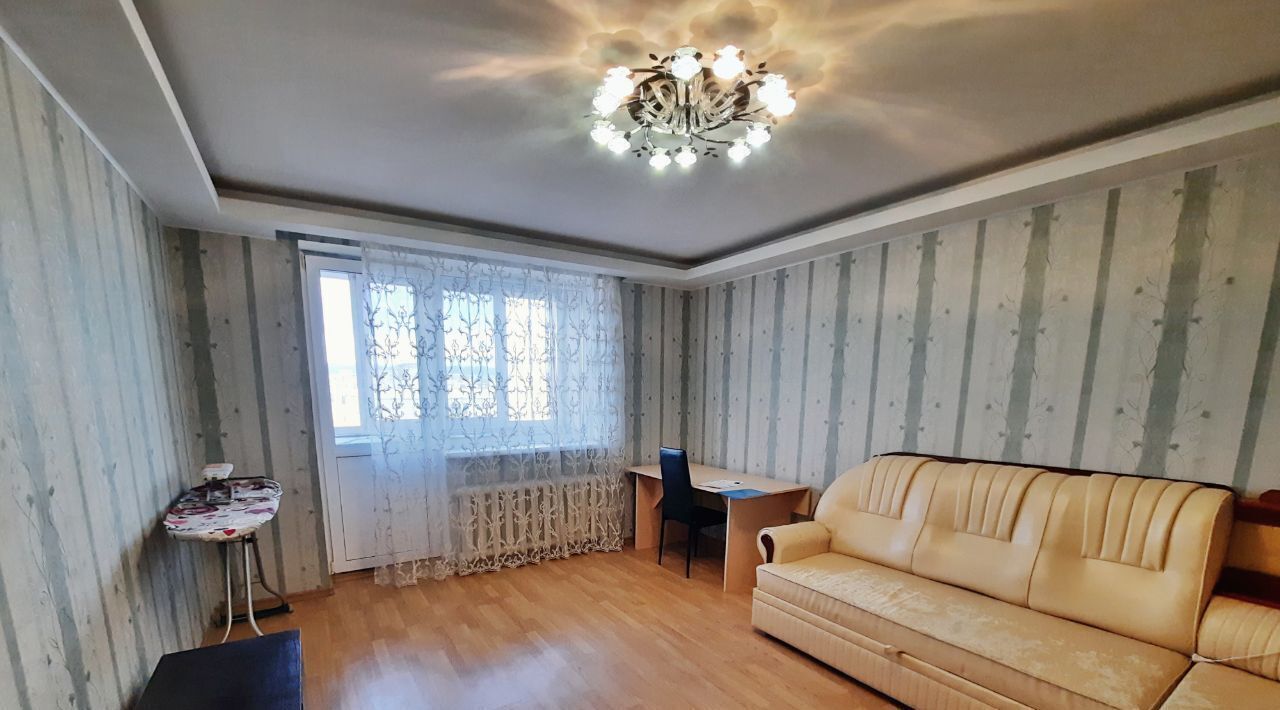 квартира г Саратов р-н Кировский ул им Зарубина В.С. 125/135 фото 1