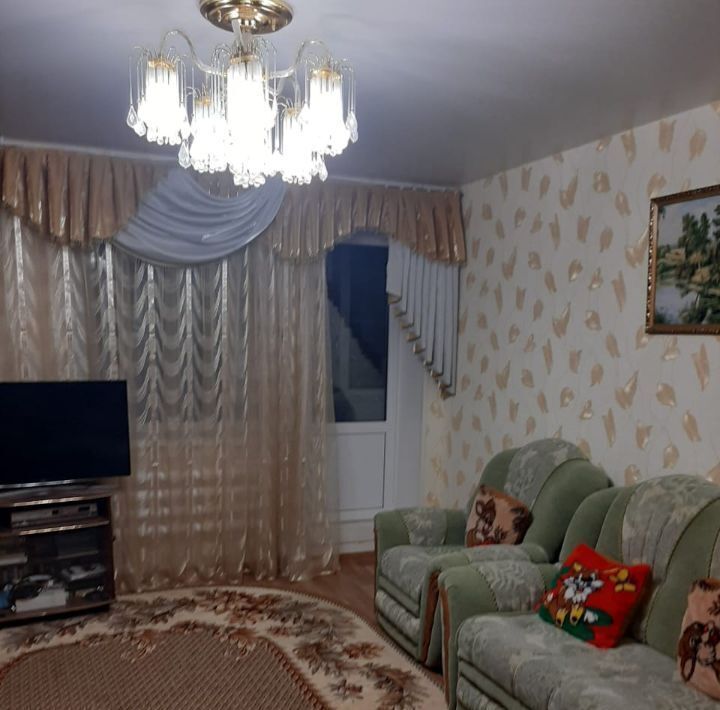 квартира г Волгоград р-н Красноармейский ул им. Панферова 10 фото 11