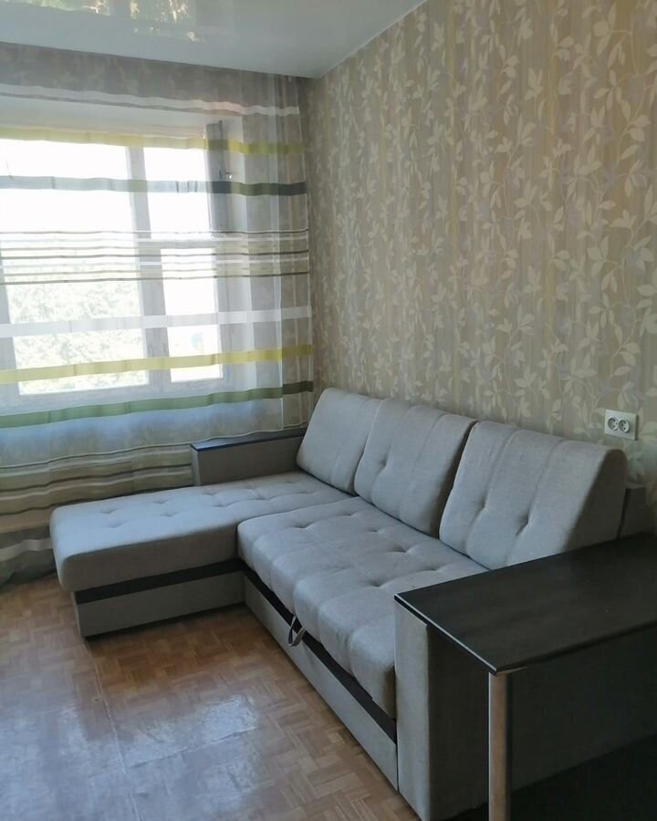комната г Тольятти р-н Автозаводский 18 квартал ул Автостроителей 12 фото 2