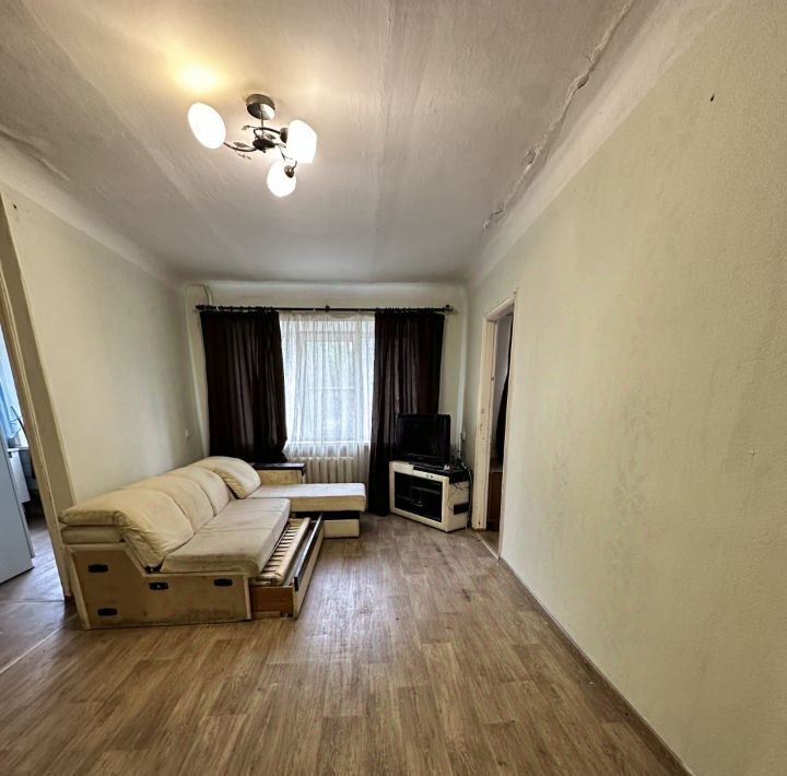 квартира г Волгоград р-н Краснооктябрьский ул им. Поддубного 22 фото 2