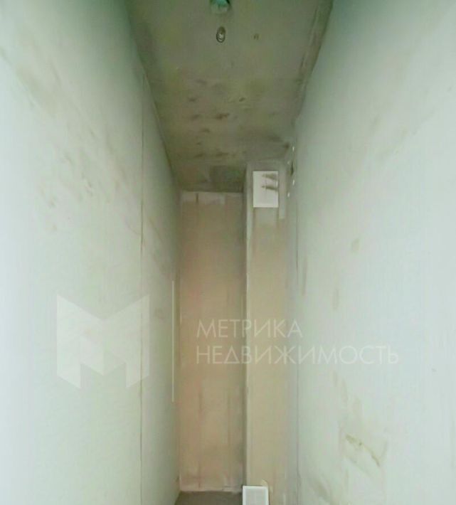 квартира г Тюмень р-н Центральный ул 50 лет Октября 4 фото 11