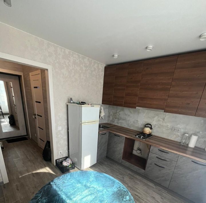 квартира г Саратов р-н Кировский ул им Оржевского В.И. 2 фото 1