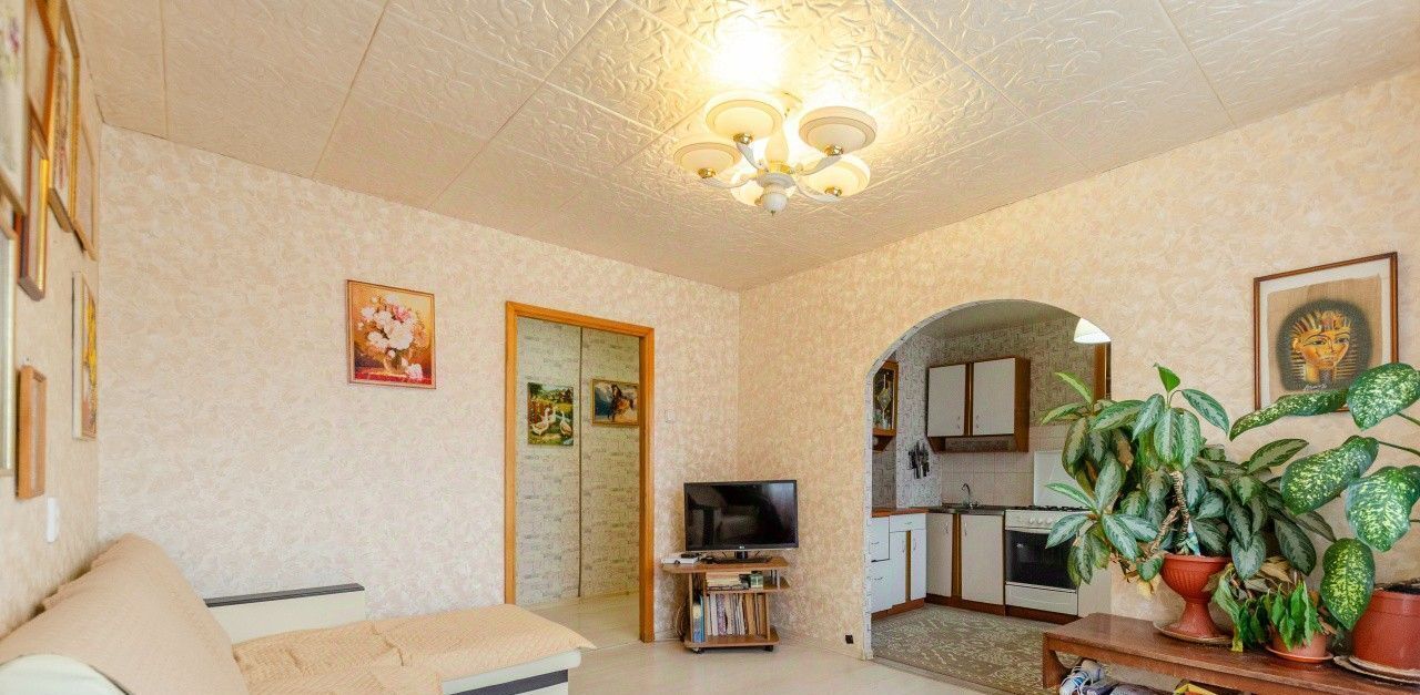 квартира г Екатеринбург Машиностроителей ул Пехотинцев 10 фото 1