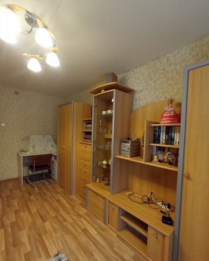 квартира г Тольятти р-н Автозаводский ул 40 лет Победы 49а фото 10